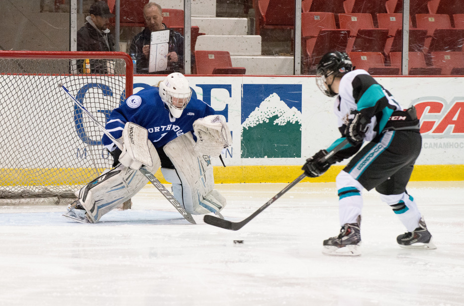 Huskies Don’t Get Results at Home Tournament