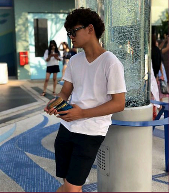 Humans of Northwood: Mingwei Zhou ’20