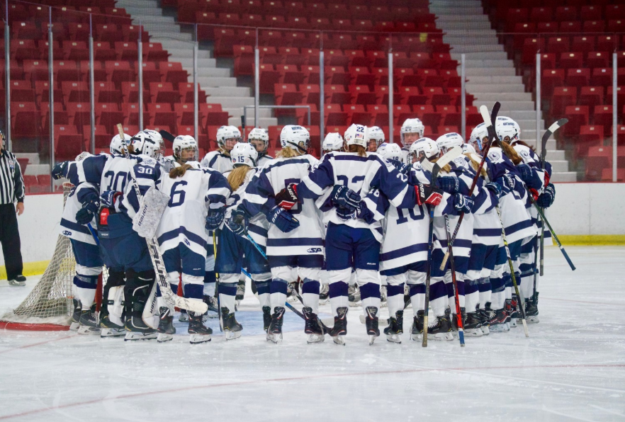 Girls’ Hockey Goes 1-1-2 in Syracuse 