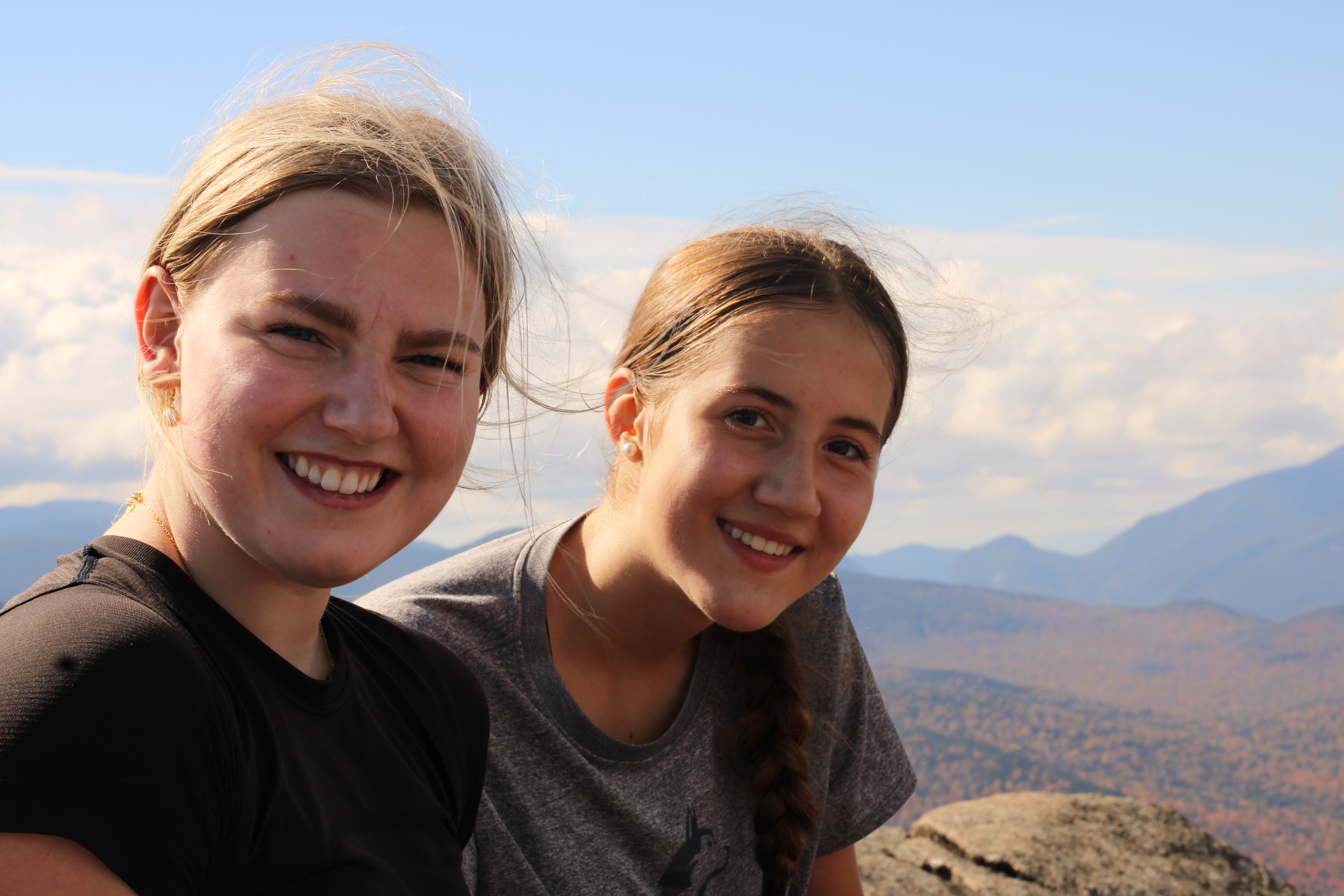 Girls’ Hockey Players Enjoy Rare Off Weekend