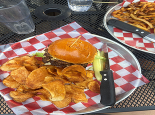Burger Review: The Pickled Pig’s Crack Burger