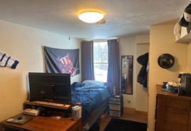 Dorm Room Tour: Luke Hurlbut ’26
